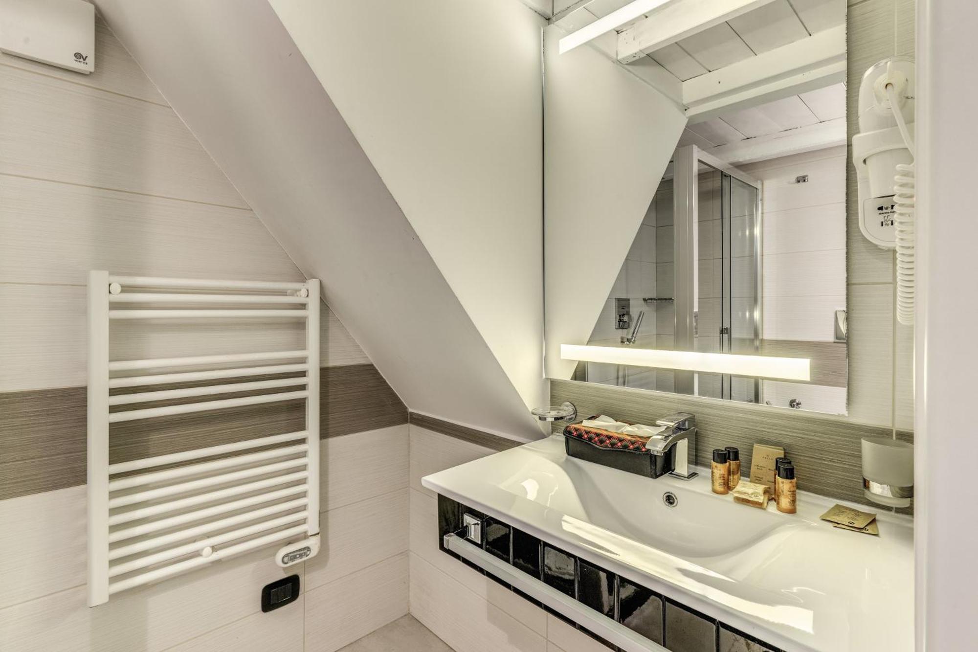 Opera Suites Pinciana Рим Экстерьер фото
