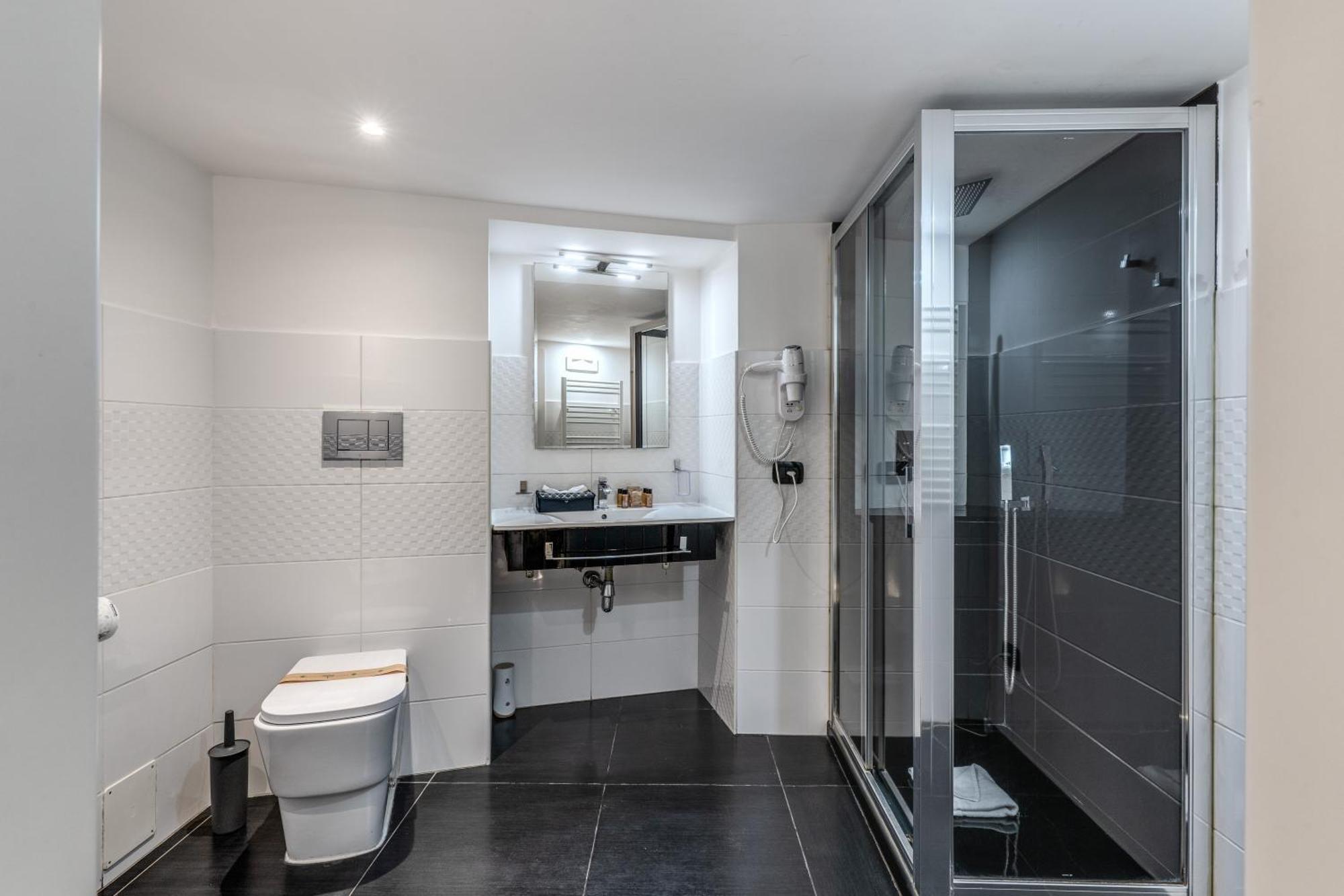 Opera Suites Pinciana Рим Экстерьер фото